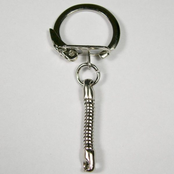 Afgeplatte sleutelring met klem sluiting 23 mm met korte snake ketting